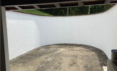 CASA CAMPESTRE  PARA ARRENDAR EN ENVIGADO (LOMA DEL ESCOBERO)