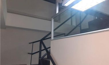 Local   Medellin  Sector Poblado  - Ciudad del Rio