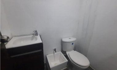 Local   Medellin  Sector Poblado  - Ciudad del Rio