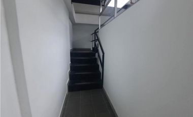 Local   Medellin  Sector Poblado  - Ciudad del Rio