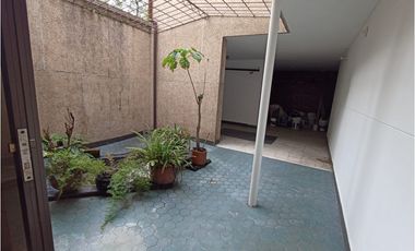 Casa Comercial en arriendo Medellín Sector Estadio