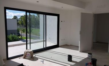 Casa en  venta en Santa Elisa con Jardín y Pileta