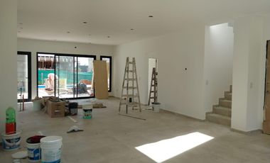 Casa en  venta en Santa Elisa con Jardín y Pileta