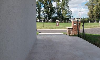Casa en  venta en Santa Elisa con Jardín y Pileta
