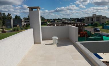Casa en  venta en Santa Elisa con Jardín y Pileta