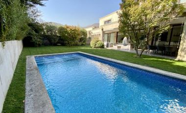 EXCELENTE CASA MEDITERRANEA , AMPLIADA Y CON MEJORAS