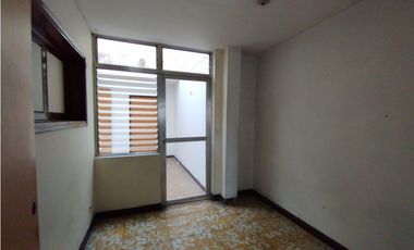 Edificio Comercial en Arriendo Medellín Sector Laureles