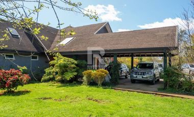 ESPLÉNDIDA CASA EN CONDOMINIO PRIVADO
