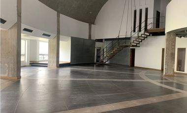 Oficina-Local en Arriendo Medellín Sector Milla de Oro