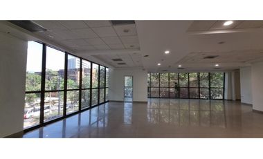 Loca en Arriendo en Medellín Sector Alejandría