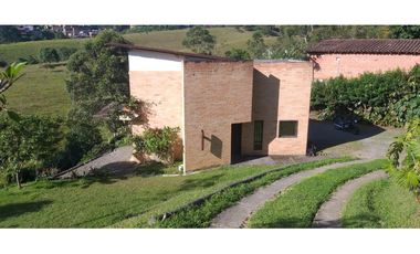 Casa Campestre en Arriendo La Estrella Sector Pueblo Viejo