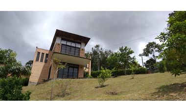 Casa Campestre en Arriendo La Estrella Sector Pueblo Viejo