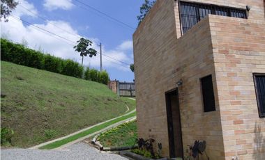 Casa Campestre en Arriendo La Estrella Sector Pueblo Viejo