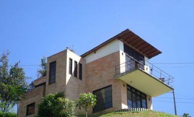 Casa Campestre en Arriendo La Estrella Sector Pueblo Viejo