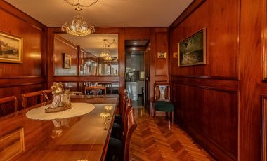 Departamento de 4 Ambientes con Dependencia  y Cochera en Flores
