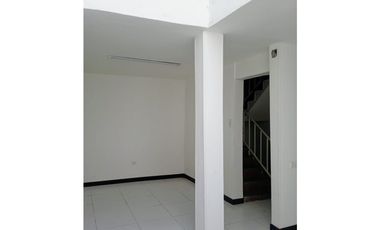 Casa Comercial en Arriendo Medellin sector La palma
