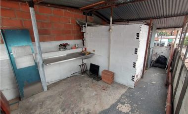 Casa Comercial en Arriendo Medellin sector La palma