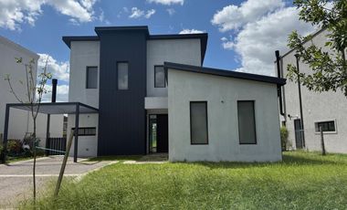Venta Casa en  SAN PABLO. VENI A CONOCERLA!