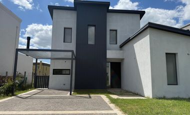 Venta Casa en  SAN PABLO. VENI A CONOCERLA!