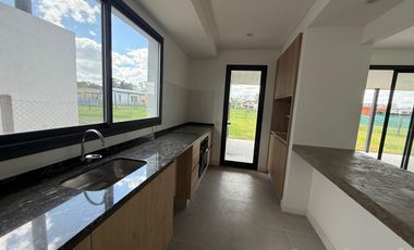 Venta Casa en  SAN PABLO. VENI A CONOCERLA!