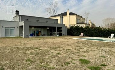 Casa en venta, 3 dormitorios, Area 2, San Matias, Escobar