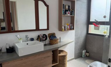 Casa en Venta - 5 AMB en Santa Isabel II