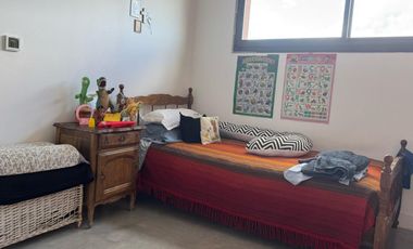 Casa en Venta - 5 AMB en Santa Isabel II