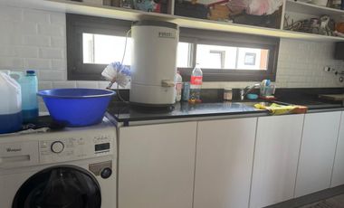 Casa en Venta - 5 AMB en Santa Isabel II