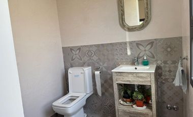Casa en Venta - 5 AMB en Santa Isabel II
