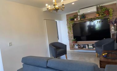 Casa en Venta - 5 AMB en Santa Isabel II
