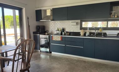 Casa en Venta - 5 AMB en Santa Isabel II
