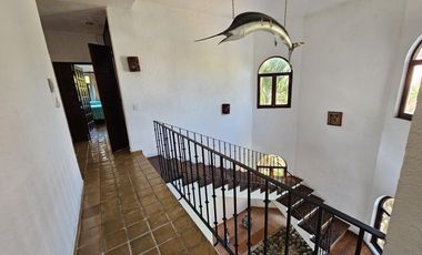 Residencia frente al Club de Golf Palma Real Ixtapa