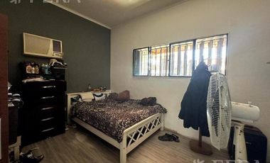 Venta casa 4 ambientes con jardín y fondo libre en Wilde