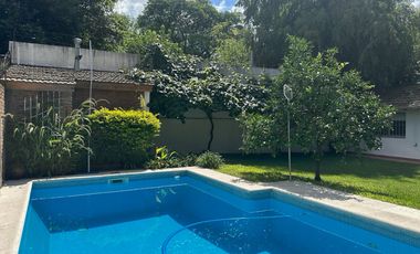 Casa en venta Ingeniero Maschwitz centro-Escobar-5 ambientes-Quincho-Pileta-Paseo Mendoza