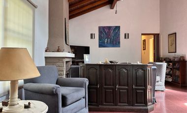 Casa en venta Ingeniero Maschwitz centro-Escobar-5 ambientes-Quincho-Pileta-Paseo Mendoza