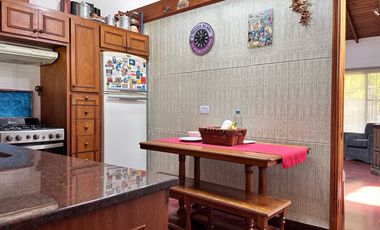 Casa en venta Ingeniero Maschwitz centro-Escobar-5 ambientes-Quincho-Pileta-Paseo Mendoza
