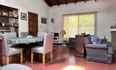 Casa en venta Ingeniero Maschwitz centro-Escobar-5 ambientes-Quincho-Pileta-Paseo Mendoza