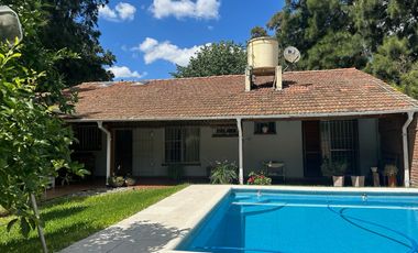 Casa en venta Ingeniero Maschwitz centro-Escobar-5 ambientes-Quincho-Pileta-Paseo Mendoza