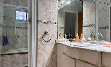 Casa en venta Ingeniero Maschwitz centro-Escobar-5 ambientes-Quincho-Pileta-Paseo Mendoza