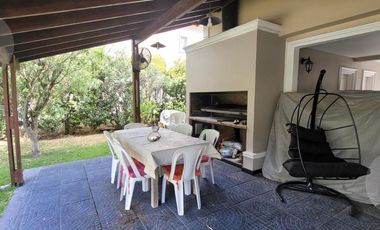 Casa en venta - Barrio El Lauquen, Canning