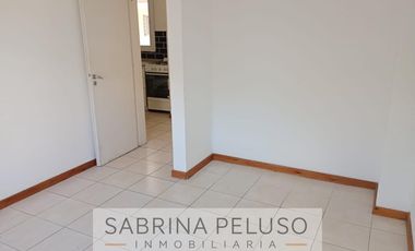 Venta Dpto. 2 Amb con patio y cochera -Complejo Solares I- Moreno