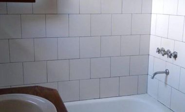 Casa en alquiler - 2 hab - 1 Baño - 446Mts2 - Arturo Segui