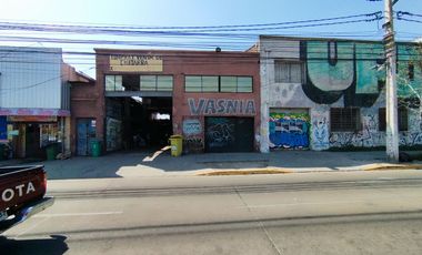 SE VENDE PROPIEDAD COMERCIAL EN AVENIDA SANTA ROSA.