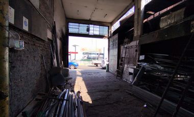 SE VENDE PROPIEDAD COMERCIAL EN AVENIDA SANTA ROSA.