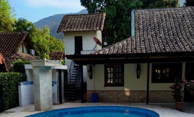 Casa Entre Sanfe De Antioquia Y Sopetran, La Florida
