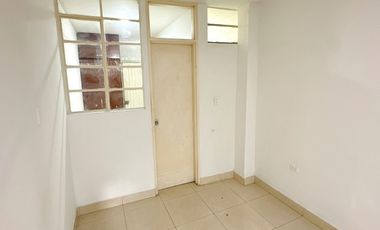 Arriendo Apartaestudio En Primer Piso Con Patio Barrio La Flora Norte De Cali