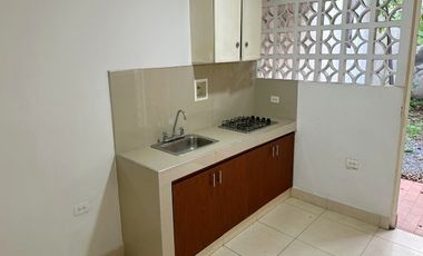 Arriendo Apartaestudio En Primer Piso Con Patio Barrio La Flora Norte De Cali