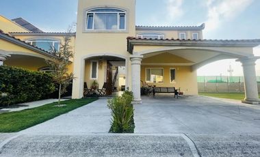 VENTA DE CASA EN LA COLONIA SANTIAGUITO EN METEPEC