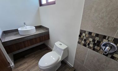 Casa en Venta en Conkal Yucatan Hermosa en Privada cerca del mar