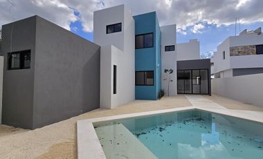 Casa en Venta en Conkal Yucatan Hermosa en Privada cerca del mar
